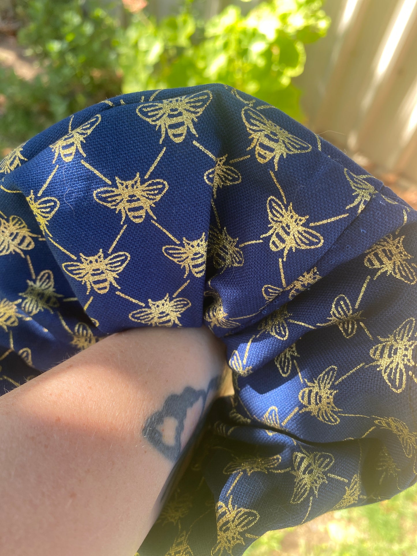 Bee scrunchie